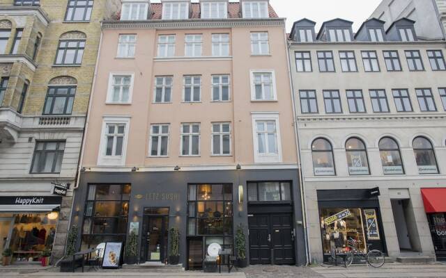 Отель Big charming city house by Kgs Nytorv вид на фасад