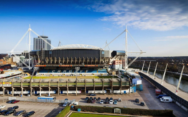 Holiday Inn Cardiff City Centre by IHG