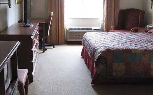 American Inn and Suites