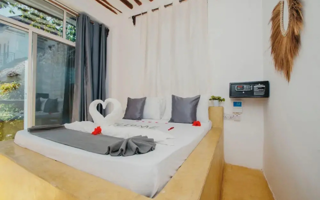 Aquelia Rose Hotel
