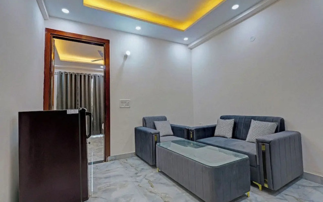 FabHotel Premier Stays - 800m from Artemis Hospitals Gurgaon