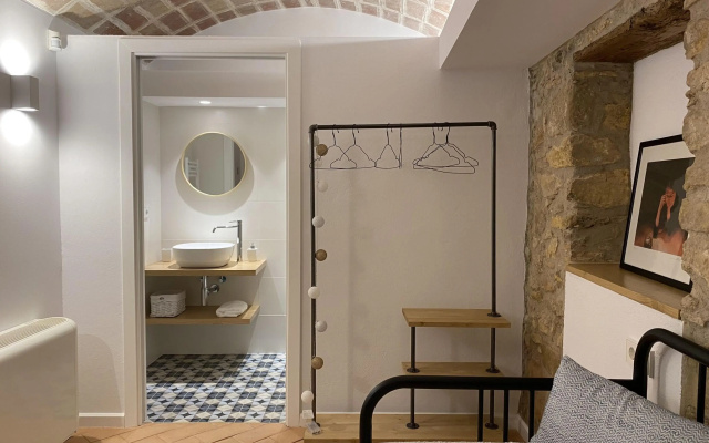 Charming Holiday Home in Vulpellac With Shared Pool