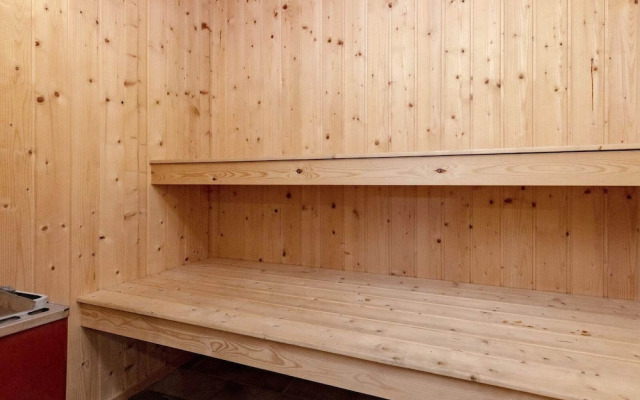 8 Person Holiday Home in Roslev