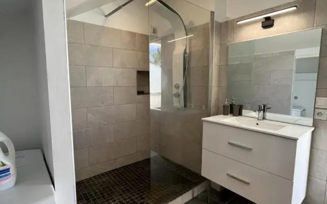 Saint-Leu Reunion Centre Ville T3 Duplex Meuble