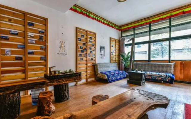 Lezhuang Linka Inn
