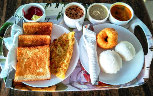 FabExpress Taj Home Stay