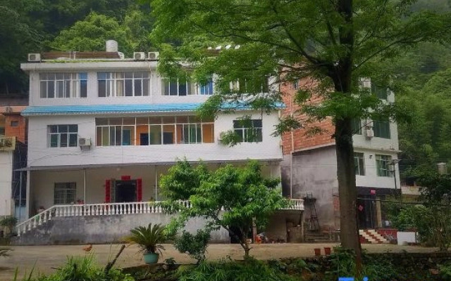 Maolan Beibao Inn