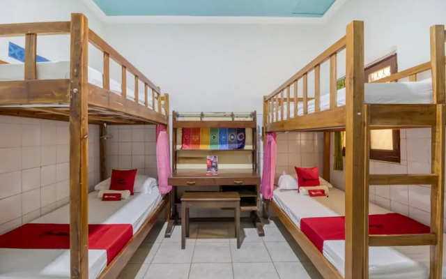 RedDoorz Hostel near Alun Alun Selatan Jogja
