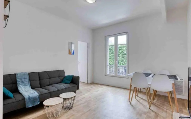 The New White Appart'Hôtel Vitry - Next to Paris