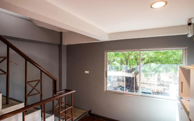 OYO 437 Hostel Na Nara