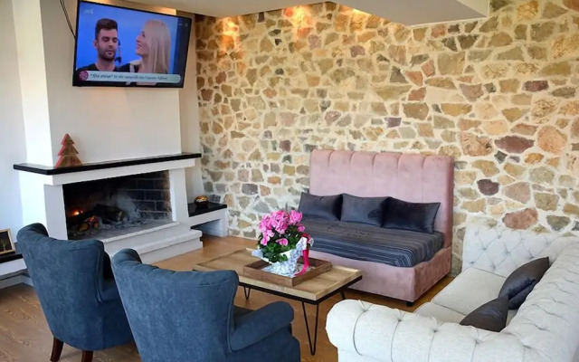 Parnon Hotel