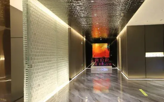 GM Select Hotel
