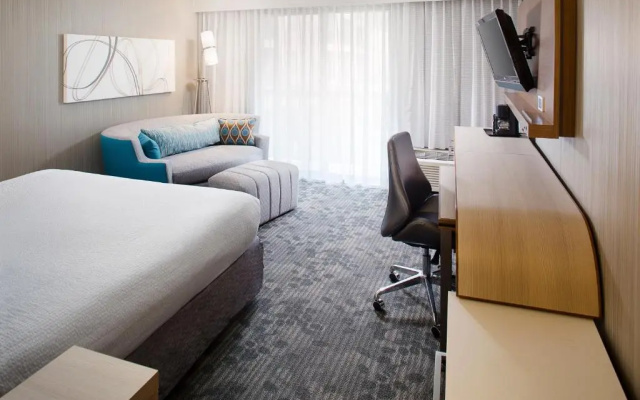 Courtyard by Marriott Richmond Airport