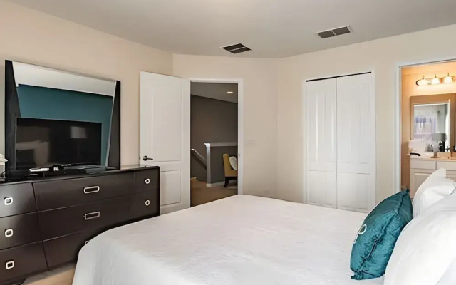Solterra 6br, 4 Ensuites, Pool & Game Room