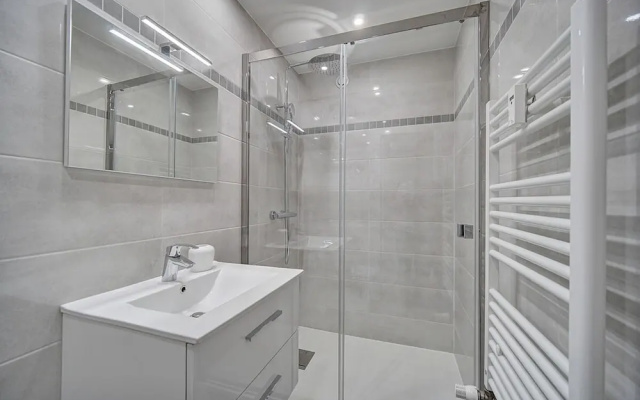 Studio Moderne ET Renove A 2MN Croisette A0b166