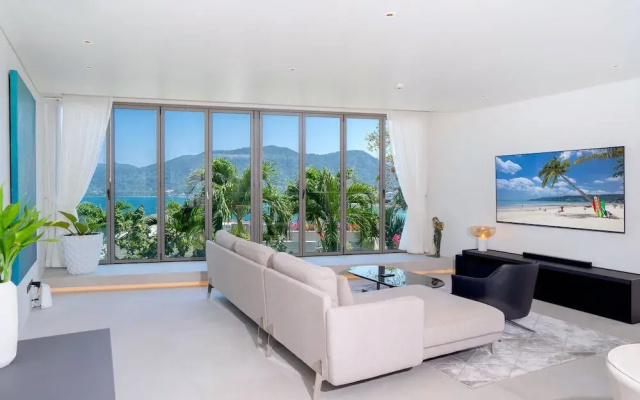 Sea View Condo BluePoint 817 Adults Only