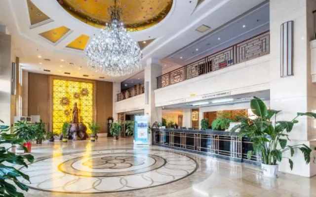 Jiuzhou International Hotel (Neihuang Renmin Road)
