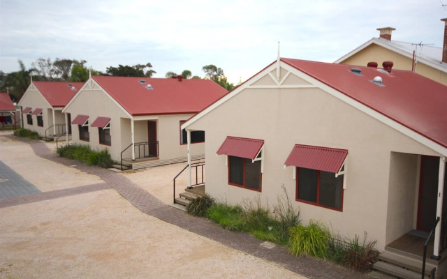 Port Vincent Motel & Apartments