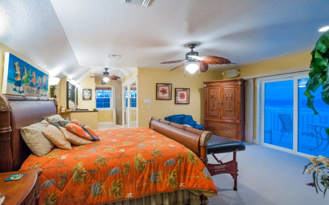 Parrot-ise Villa by Cayman Vacation