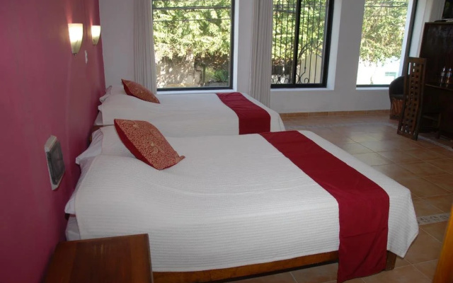 Hotel Aries y Libra
