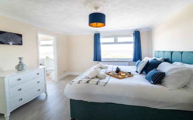 Stunning Sea View Penthouse 2 Bedroom 2 Bathroom