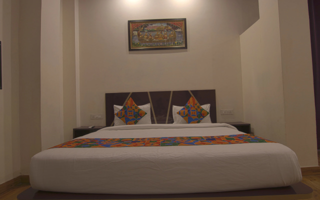 FabHotel Sallow Grand