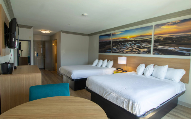 Days Inn By Wyndham Carlsbad