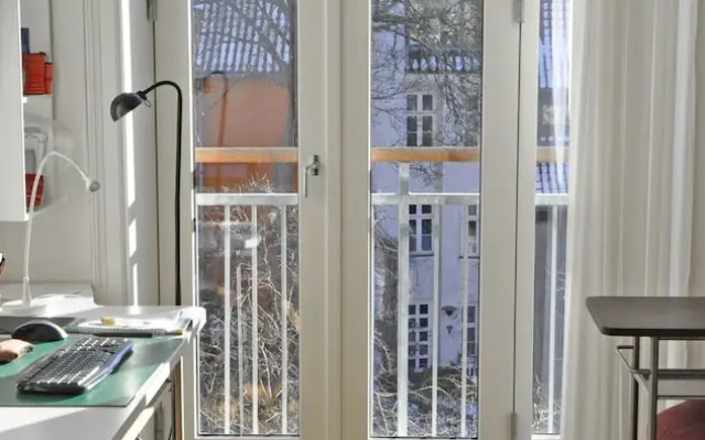1 Bedroom Apartment near Christiania 308 - 1