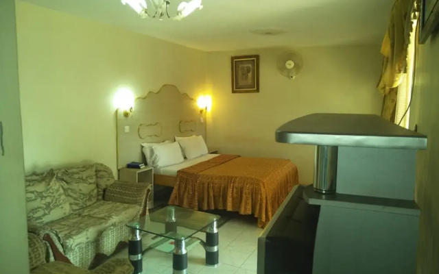 Owoods Annex Hotel