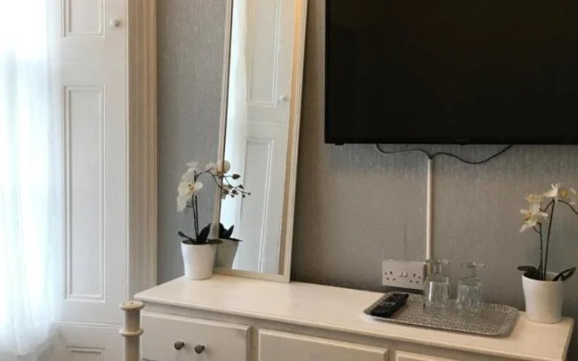 No11b Boutique Rooms