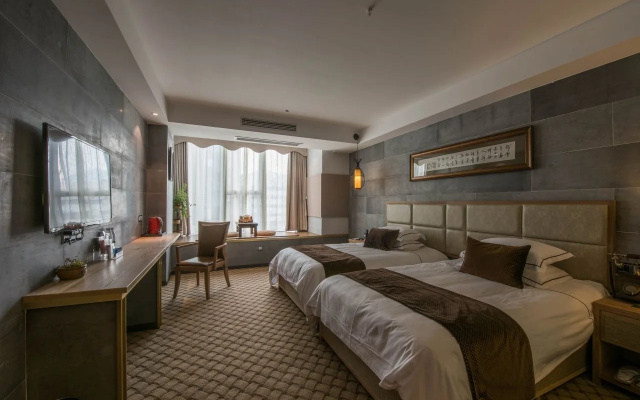 SHOWSE Wellness Hotel