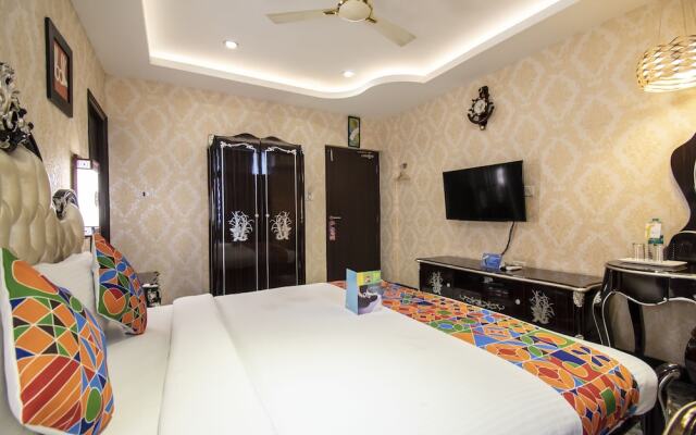 Fabhotel Nk Courtyard