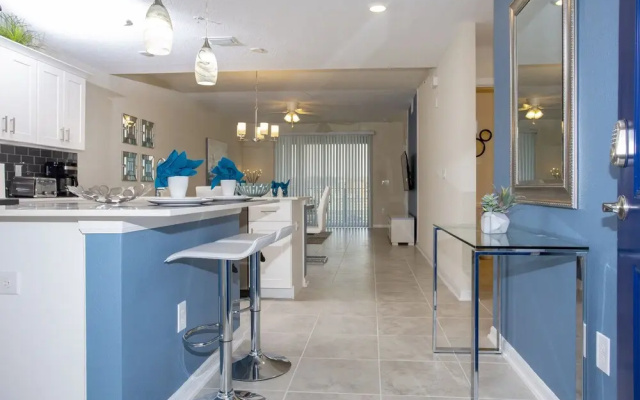 Stunning 2 Bedroom Apartment with AquaPark 304 4721