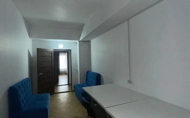 Rooms Tolebi.