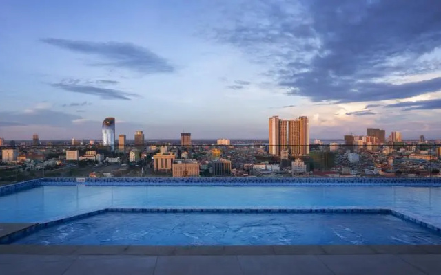 Luxcity Hotel & Apartment