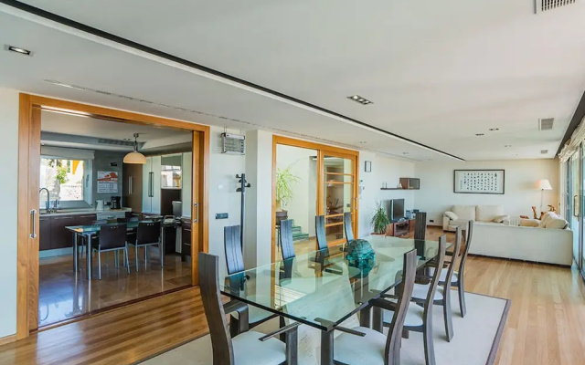 Delfin Luxe