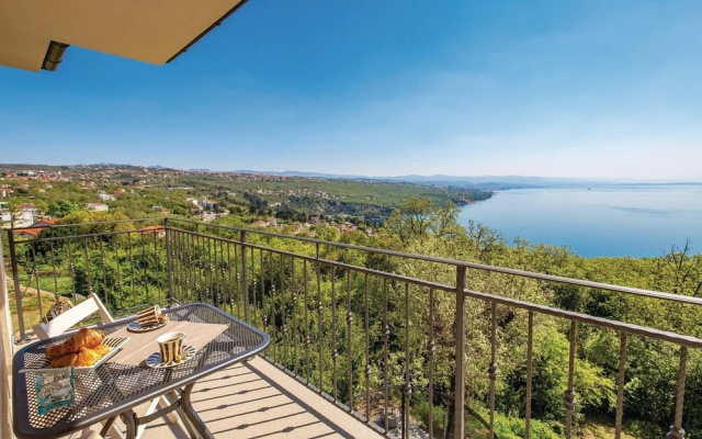 Nice Apartment in Opatija With Wifi and 3 Bedrooms