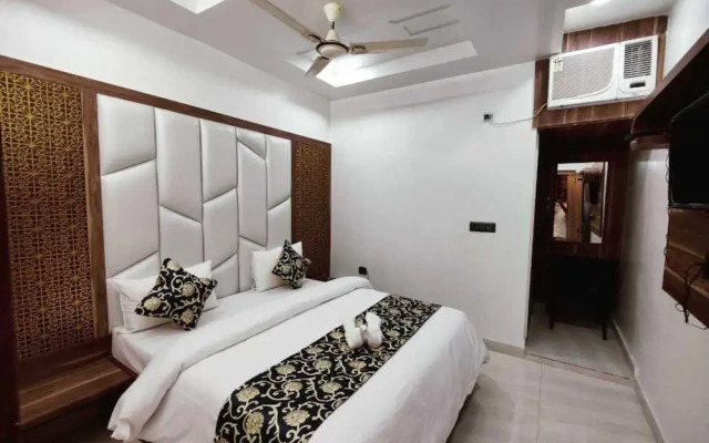 Hotel Royal Vrindavan