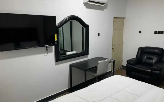 Zab's Suite Hotel