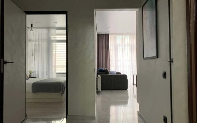 MAKSIM Modern Apartment
