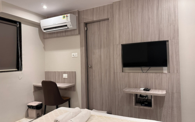 kurla suites