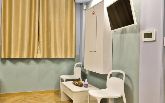 Apollo 4 - Luxury Apartment (City Center Studio)