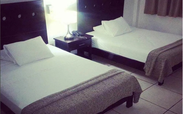 Hotel & Suites Mo Sak