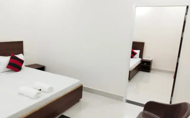 Airport Luxury Nature Valley Homestay
