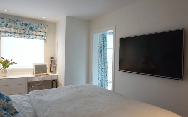 Modern, Spacious 2BR Flat in Oxford