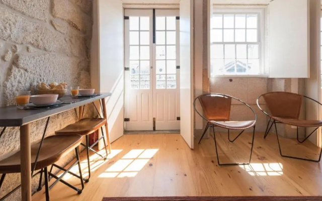 Lovelystay - Dirk Apartment - Almada 4º F