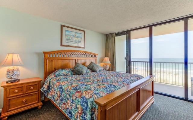 Sea Winds 206 3 Br Condo by RedAwning