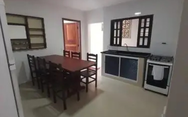 Casa a 80m da Praia das Toninhas