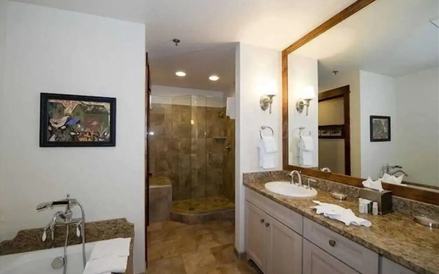 Luxury 4 Bedroom Ski in, Ski Out Mountain Vacation Rental Just Steps From the Snowflake Ski Lift in Breckenridge