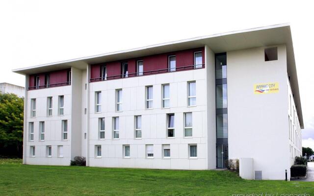 Отель Appart'City Toulouse Labège Франция, Лабеж - отзывы, цены и фото номеров - забронировать отель Appart'City Toulouse Labège онлайн вид на фасад